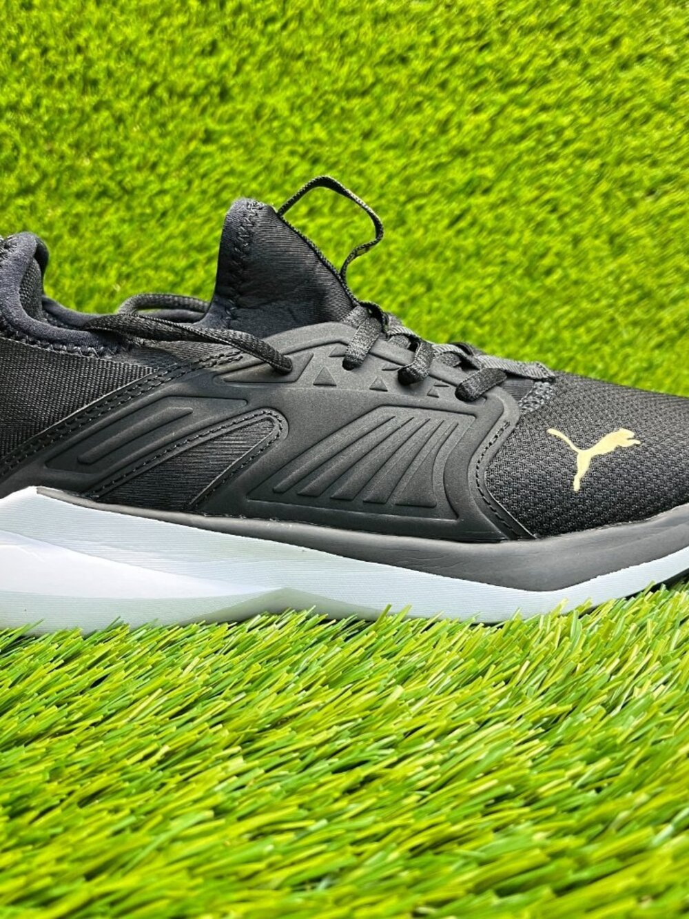 Puma Softride Fly Womens Size 7.5 Black White Athletic Running Shoes Sneakers